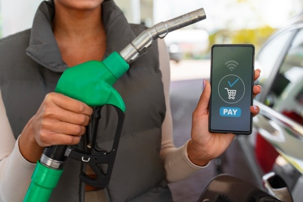 Enhance Customer Experience with Fast Transactions Enhance Customer Experience with Fast Transactions